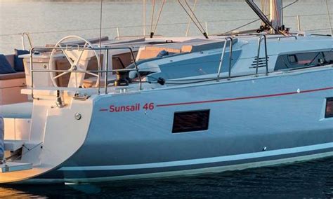 sunsail italy bareboat  Base hours